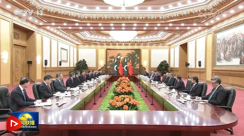 习近平同巴基斯坦总统扎尔达里会谈