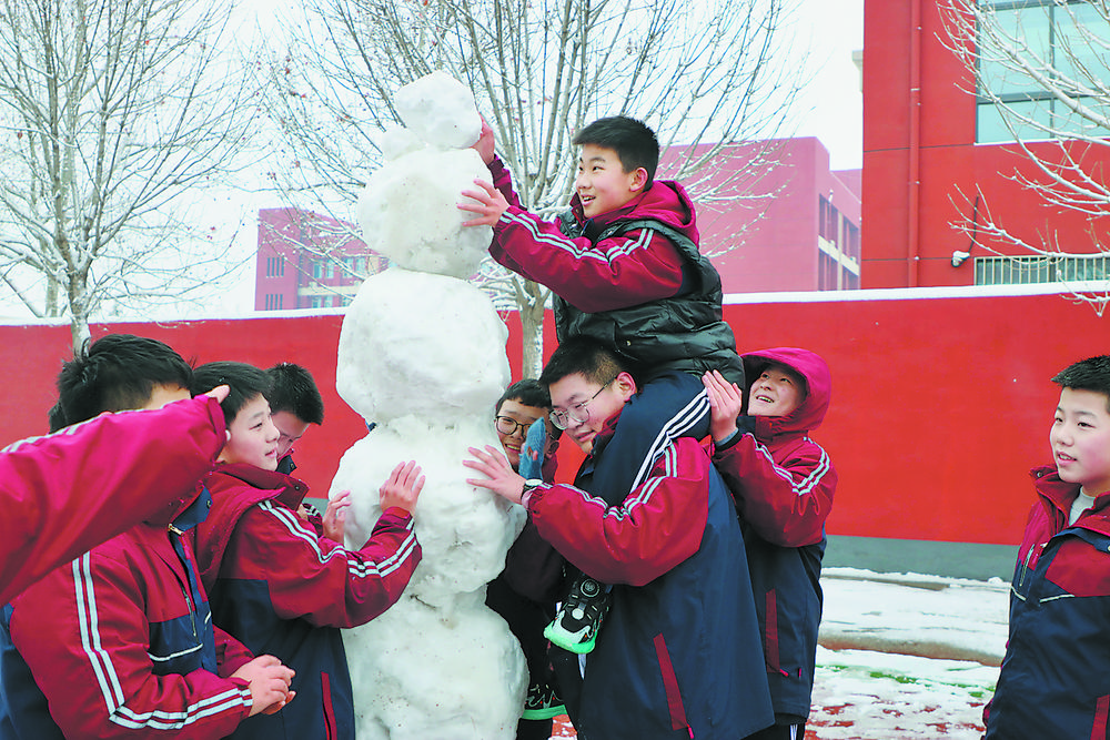 打雪仗堆雪人，这样的校本课程真有趣