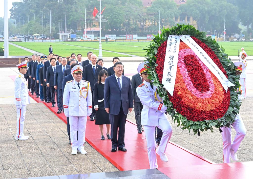 高清大图｜习近平总书记圆满结束对越国事访问