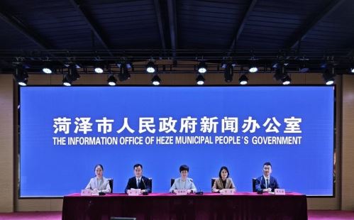 定陶区：组建近千支文艺队伍 打造9大色系牡丹造型糕点