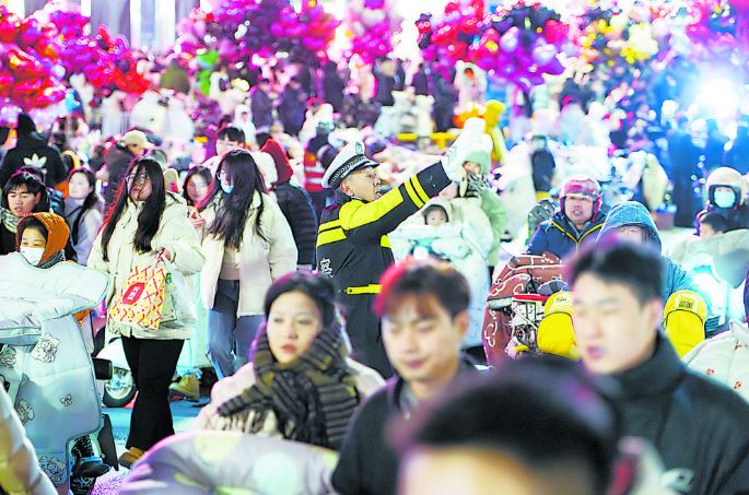 元旦坚守保畅通