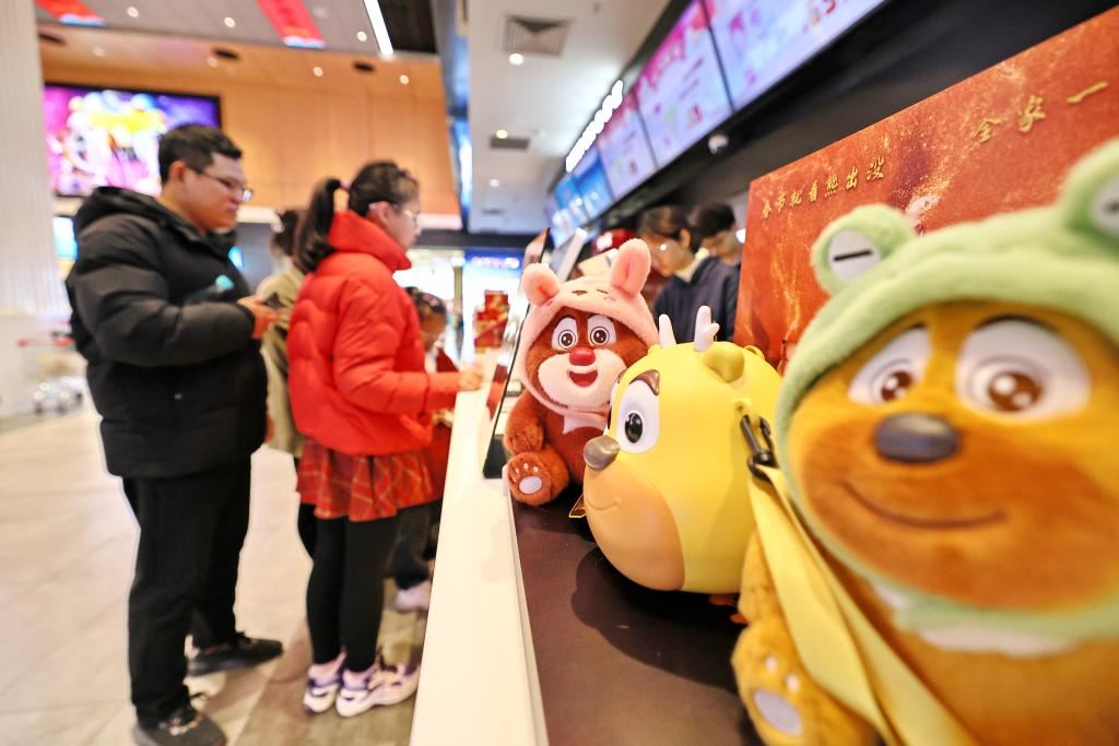 马年春节假日盘点·电影篇丨题材多、票根俏、影旅热——“电影+”燃动新春_新闻频道