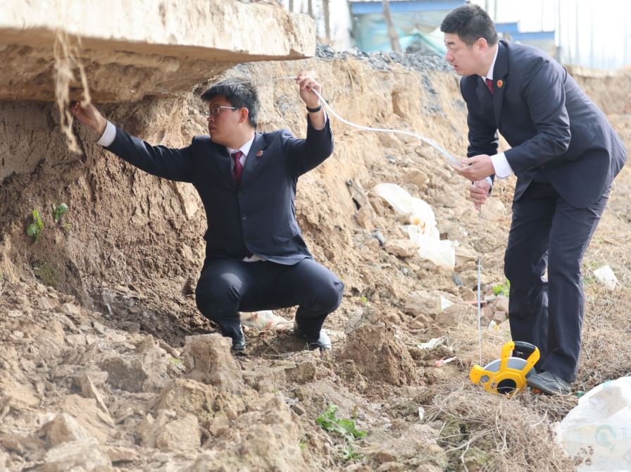 检察护路  平安同行