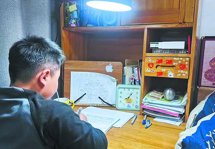 “收心指南”助孩子从容迎接新学期