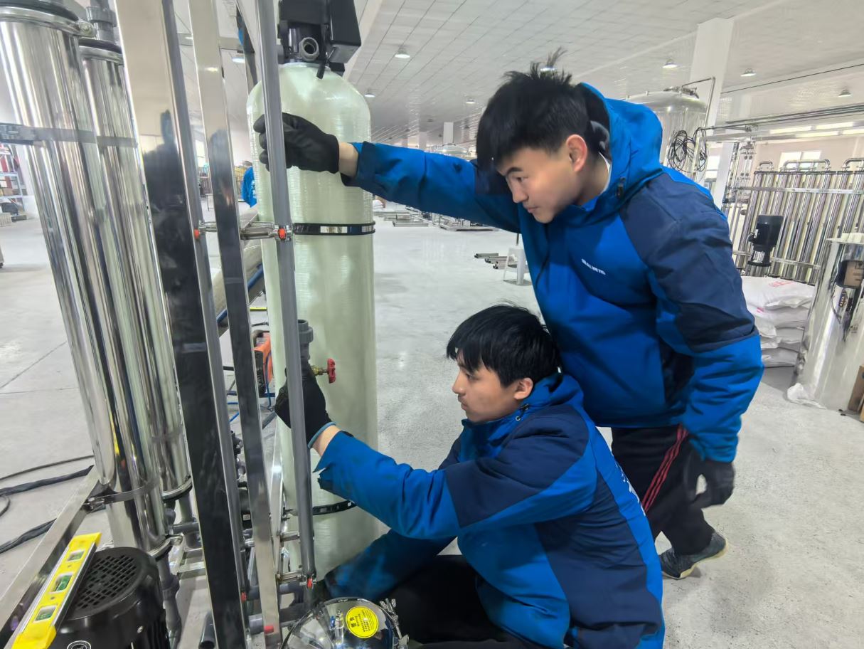 赶制设备助力春耕