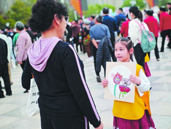 小小宣传员为家乡牡丹代言