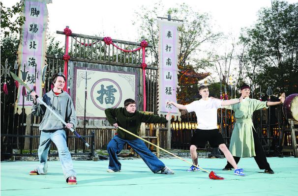 国际友人学武有模有样