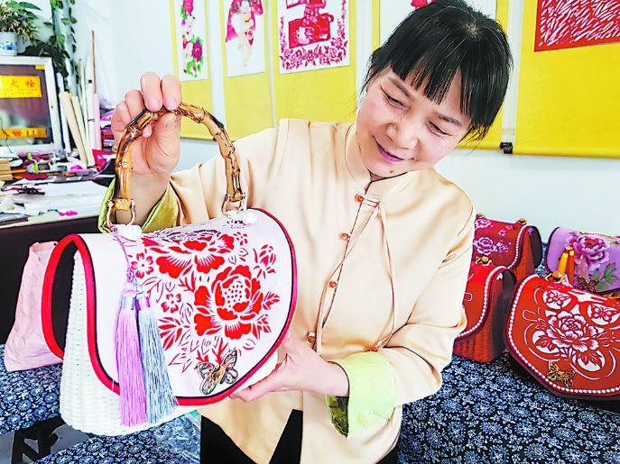妙“剪”生花  非遗融入生活