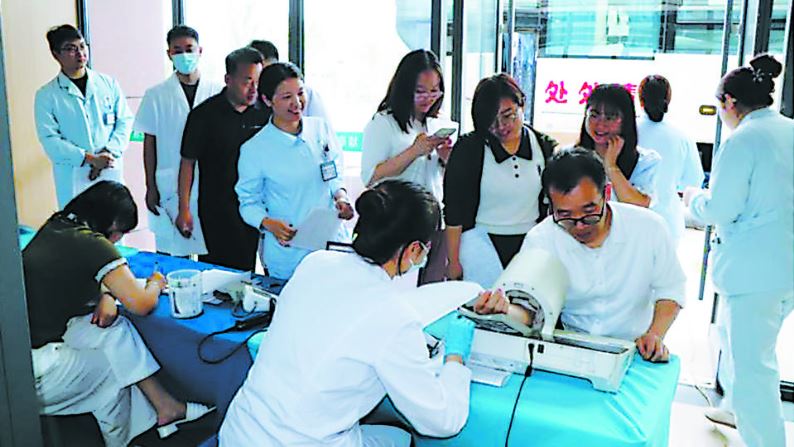 市三院开展无偿献血公益活动